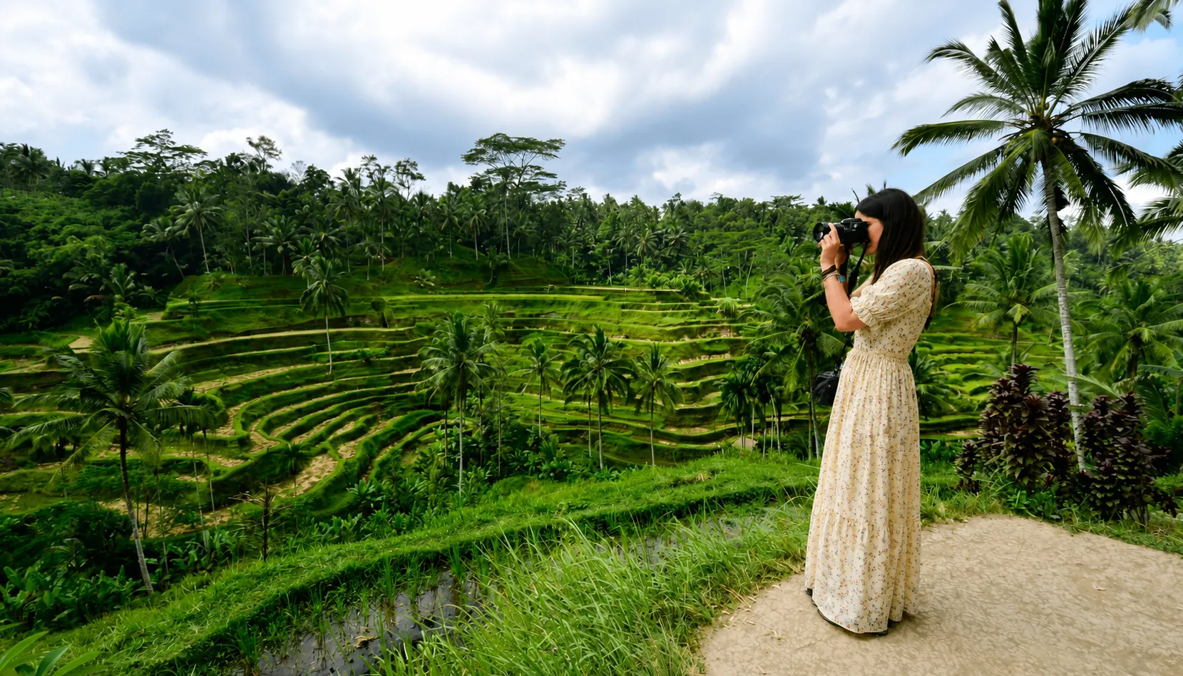 A Bali Pakistani passport trip starts at a jungle villa terrace like this in Ubud
