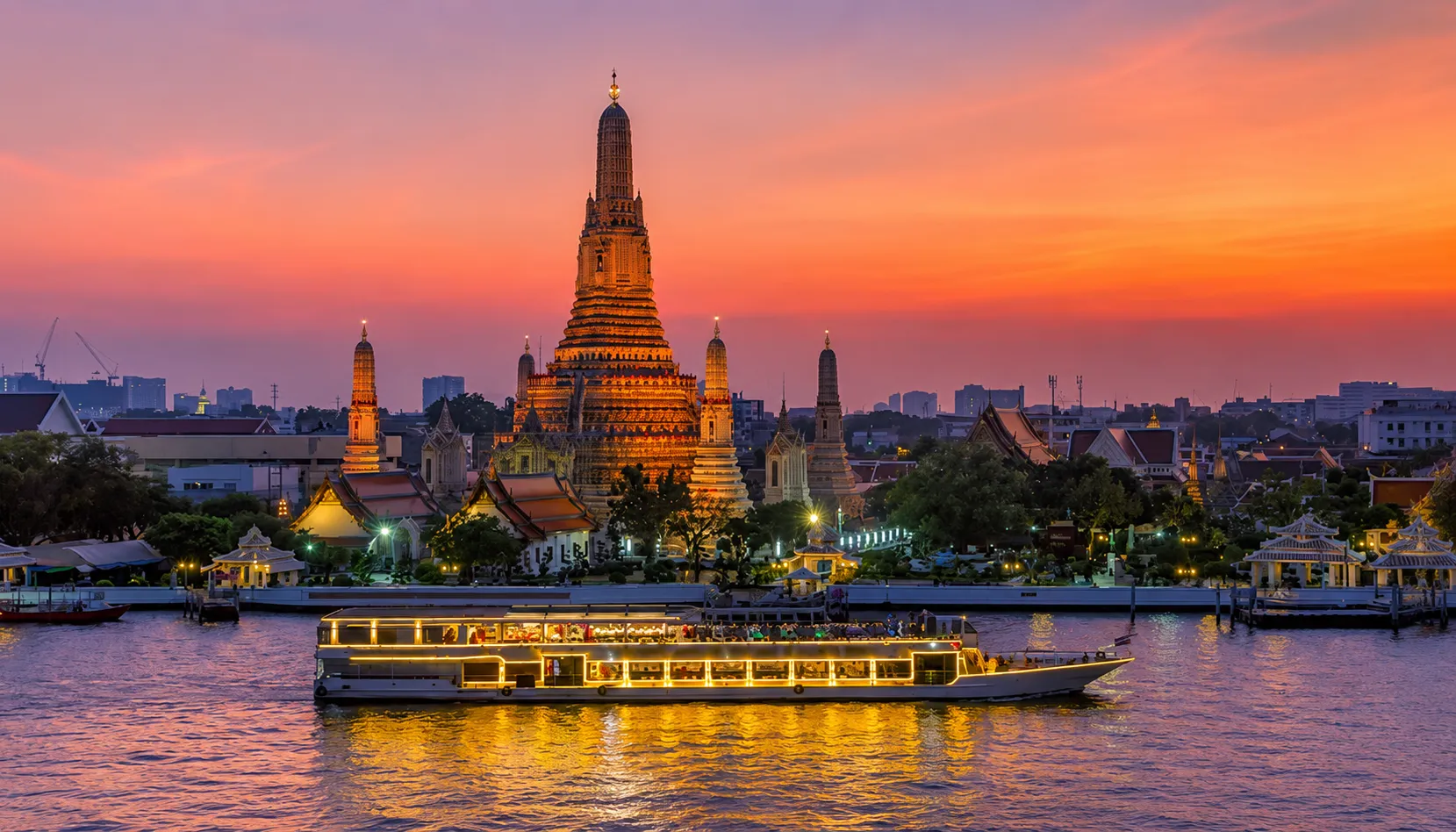 Bangkok skyline at dusk representing the Thailand DTV visa Pakistani long-stay opportunity