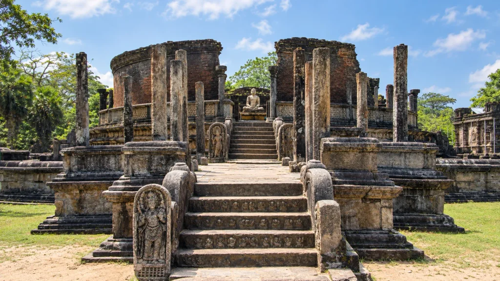 Polonnaruwa's Vatadage ruins, a heritage site with 50% SAARC ticket discounts for Pakistani travelers